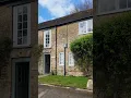 How much does an Architect earn