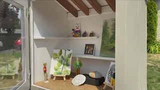 Free tiny art gallery opens in Spokane