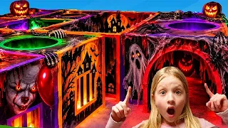 SURVIVRE au TUNNEL de HALLOWEEN