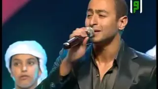 حمادة هلال   محمد نبينا    ع لمسرح امام المشايخ وبعض الفنانين دندنها
