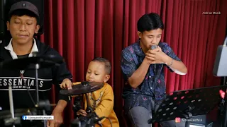 Live streaming music at Indonesian