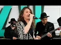 Download Lagu Taraful Rutenilor și Carmen Chindriș - Ziua-n care tu m-ai sărutat / Suc (Live la Radio ZU)