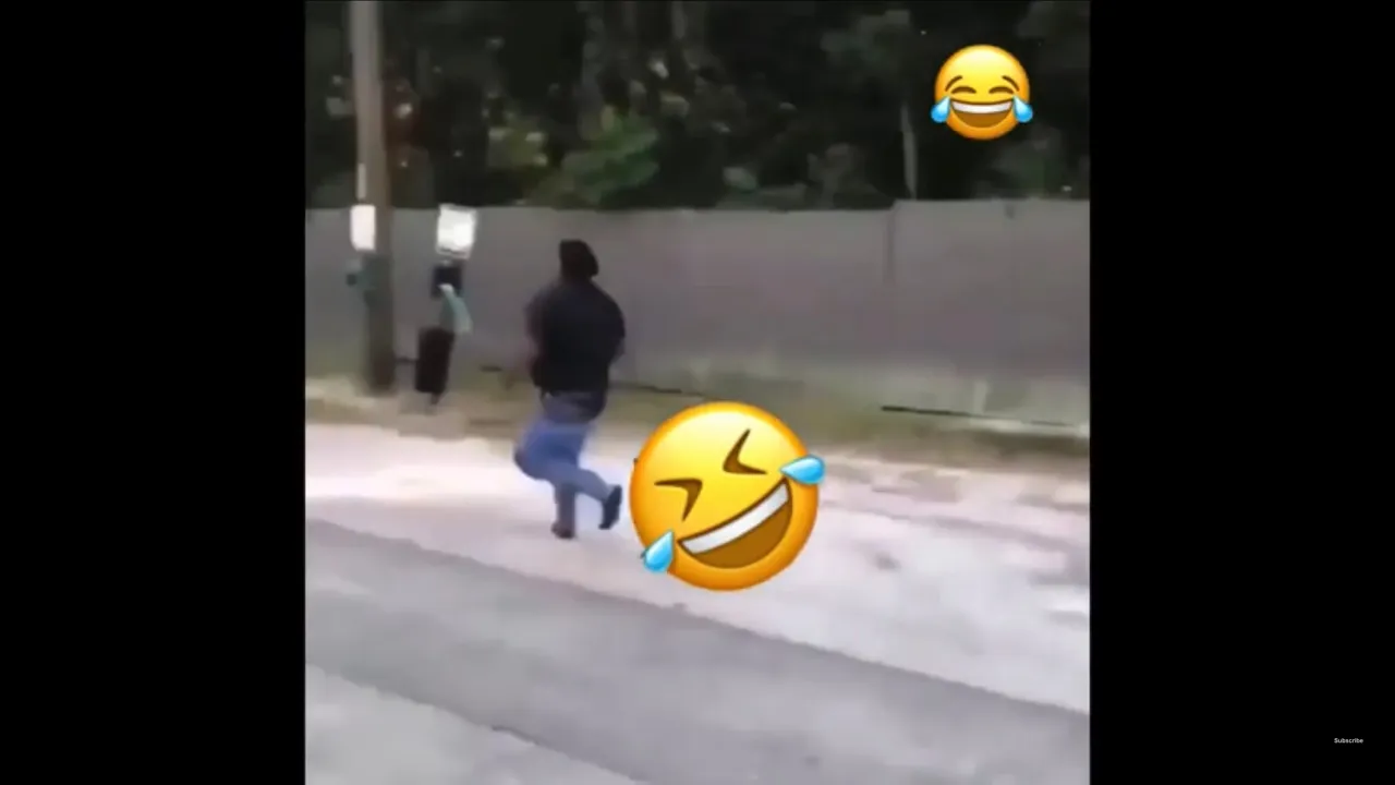 Rod wave running 🏃 to the ice cream 🍨 van ( MUST WATCH 🤣🤣🤣)