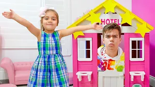 ميا وأرتيم في فندق ضخم من فئة الخمس نجوم
