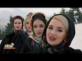 Download Lagu Suzana și Daciana Vlad, Iulia Bucur, Florina Oprea-Sub fereastră la om bun-Neatza cu Razvan și Dani