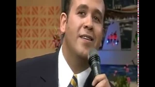 هشام عباس   عينيها السود    احلى مافيكي   تعالي  لايف دندنها