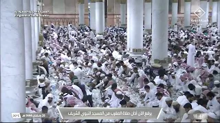 لحظة إفطار الصائمين في المسجد النبوي الشريف بالمدينة المنورة ليلة    رمضان     ه  دندنها