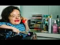 2 6 Tall Fashion Vlogger Stands For Beauty In All Sizes