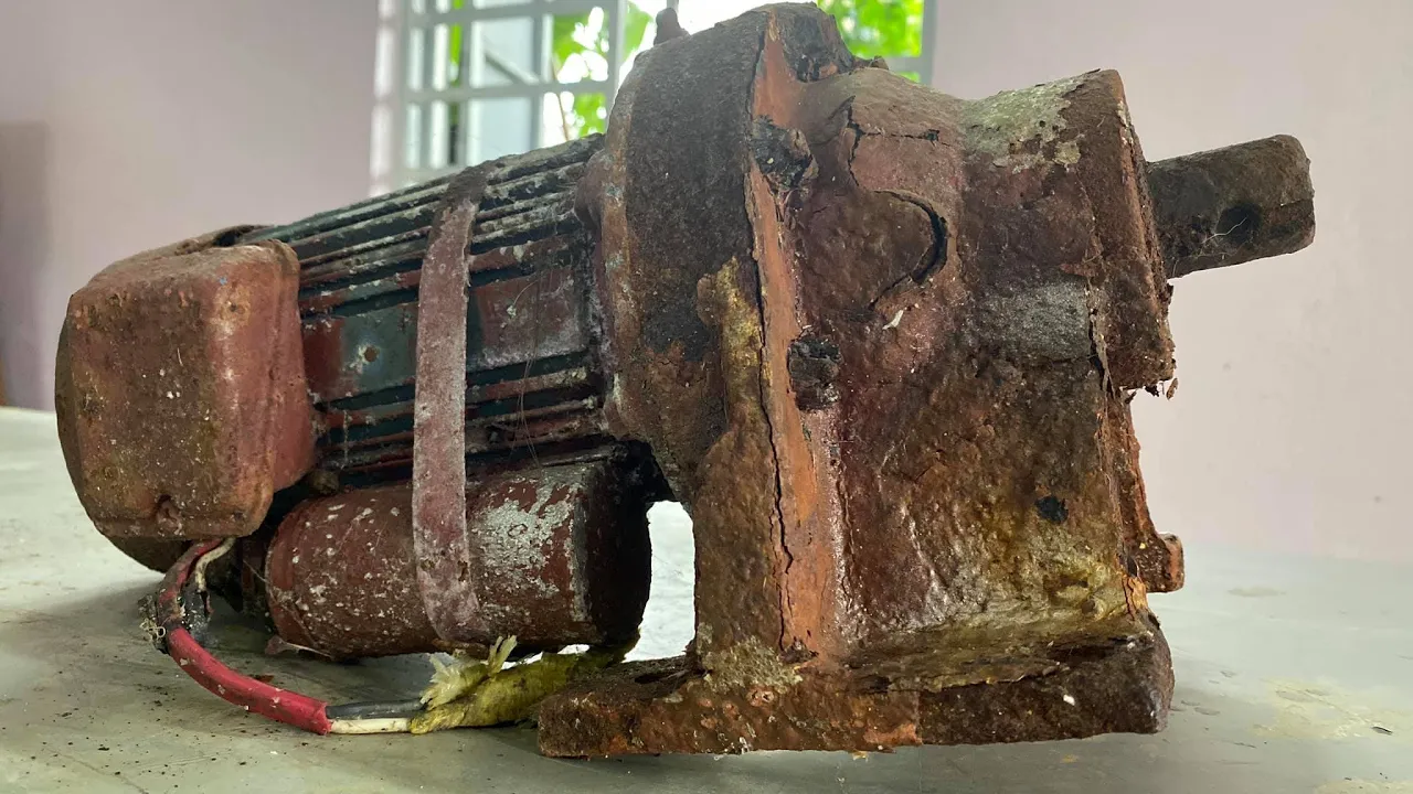 Restoration very rare geared motors in the world in 1945 simple