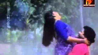 nandhini navel song