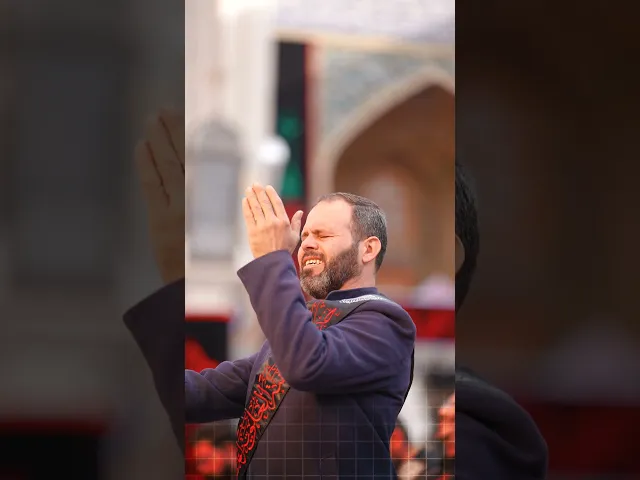 ⁣خدمُ العتبة العلوية يحيون ذكرى استشهاد إمام المُتَّقين علي بن أبي طالب (ع) في الصحن العلوي المُطهَّر