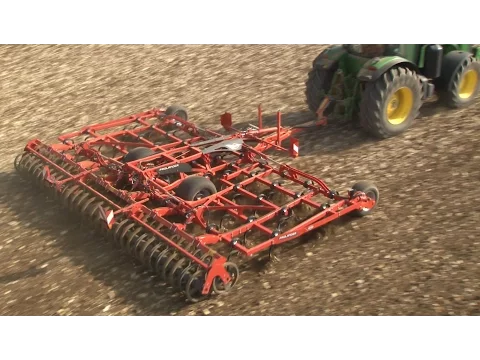 KUHN PROLANDER - field cultivator (in action)