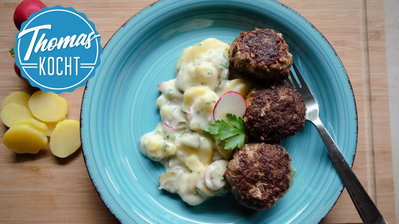 Cremiger Kartoffelsalat mit Mayo ohne Eier. 