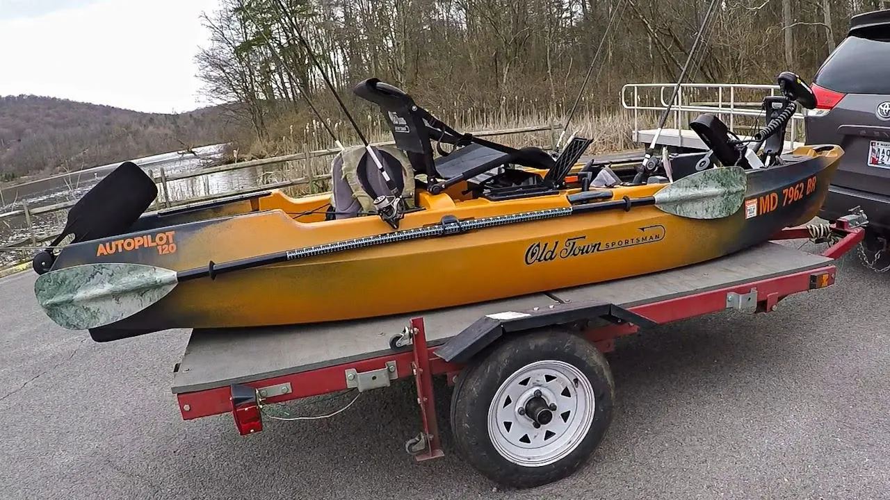STRUCK GOLD!!! Old Town Sportsman AutoPilot 120 Maiden Voyage (Kayak Fishing)