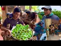 Download Lagu Sơn goes to the market to sell cakes in the rain and thunder - Worried when BiBi \u0026 BR are home alone