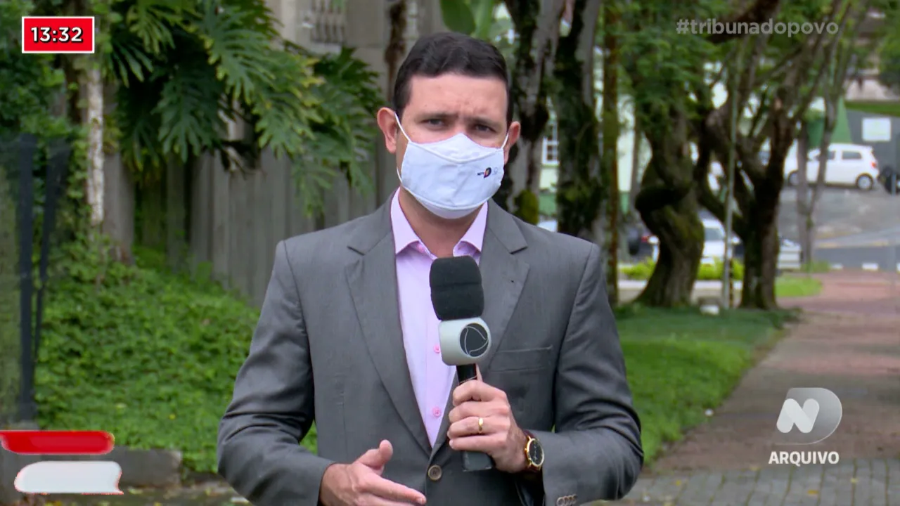 Dinossauro caixeiro: Famoso personagem é preso por arrombar caixa eletrônico