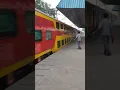 Download Lagu 😲 Gatiman india fastest train speed 160 #short