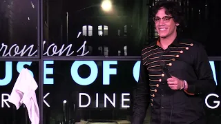 Mall of America Minnesota | Troy Bond Stand Up
