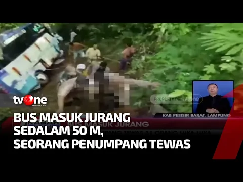 Bus Berpenumpang Puluhan Orang Terperosok ke dalam Jurang