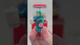 LEGO Vending Machine is so satisfying to use