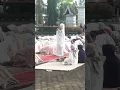 Masyaa Allah ibu ini Sholat sambil Gendong Bayi #shorts