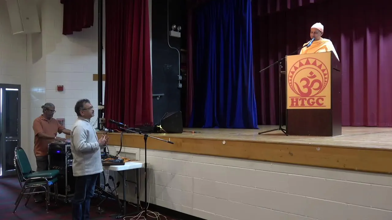 Karma Yoga : Spiritualizing Life by Swami Sarvapriyananda