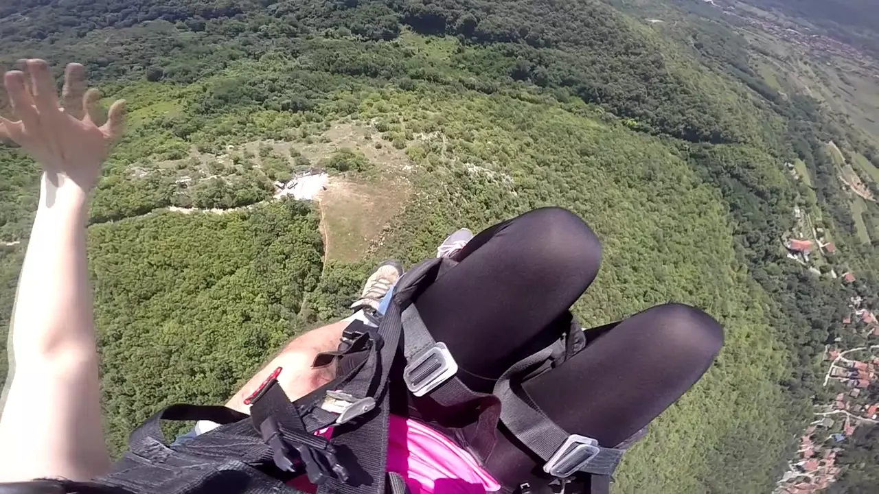 Baki leti :) Paragliding in Nis