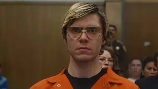 شاب صغير بيتحكم عليه ب ٩٠٠ سنة سجن بسبب اللي عمله قصة حقيقية ملخص مسلسل Dahmer 