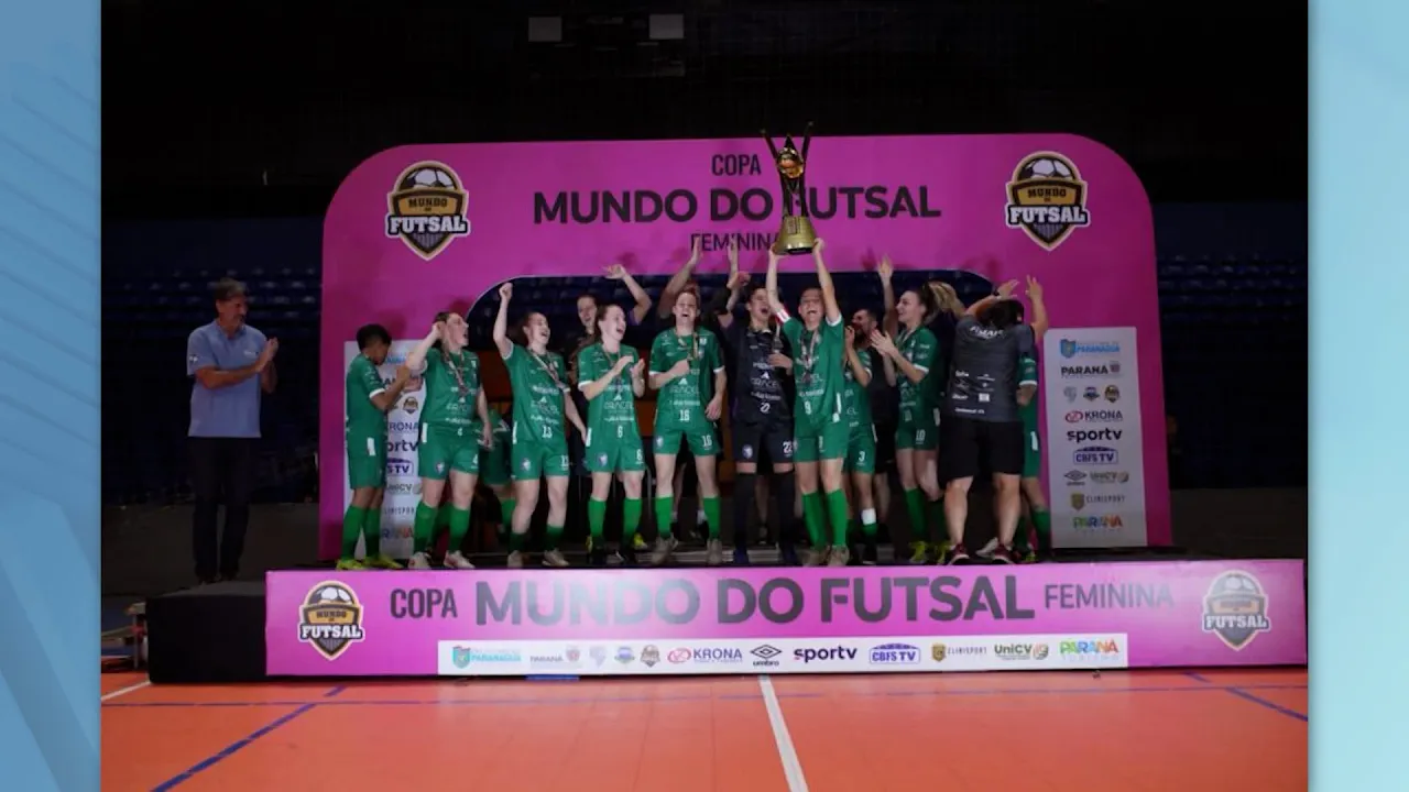 Female conquista vice-campeonato da Copa do Mundo de Futsal