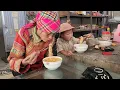 Download Lagu Mother and son go to work as construction workers to earn money to buy food.