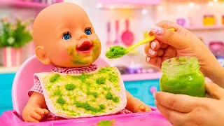 Vamos preparar um purê de brócolos para a boneca bebê!