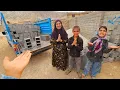 Download Lagu Van dakloosheid naar het bouwen van een droomhuis: het project van een veerkrachtige moeder
