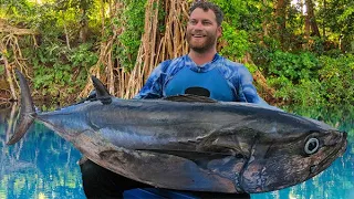 SPEARFISHING the CRAZIEST FISH IN OCEAN! (B2B Pacific Tour)