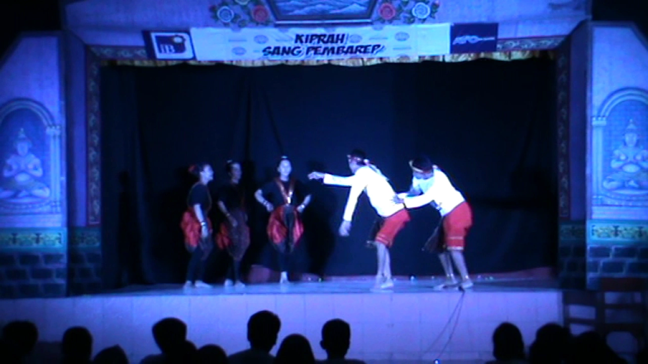 DRAMA MUSIKAL "VIVA LA VIDA" XII MIA 7 (2015/2016) SMA N 5 PURWOKERTO DRAMA MUSIKAL "VIVA LA VIDA" XII MIA 7 (2015/2016) SMA N 5 PURWOKERTO