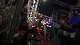 محمد السالم حفلة راس السنة مول بغداد   اعوف الدنيا اذا تمشي دندنها