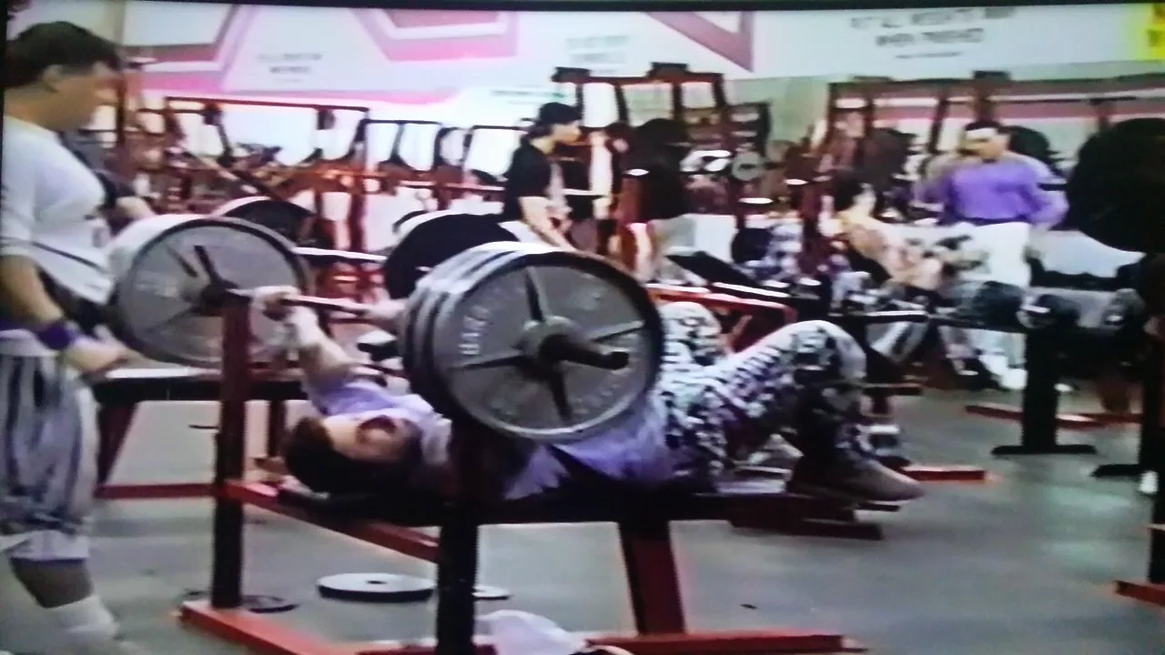 500 lbs - Bench Press - 1992 ? - with Angelo Demonte