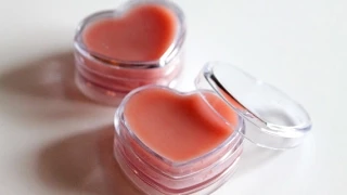 #WildernestHive: Making Your Own Beeswax Lip Balm. 