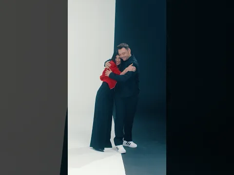 SUPERSTAR è fuori ovunque. Il video è qui su YouTube.