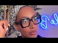 Download Lagu Son oncle la drague quand sa femme n’est pas la 