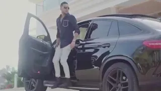 كلشي بقا كيما هوا تبدلت غير أنا                      دندنها