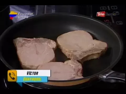 Chuletas con mantequilla de morrones al orégano