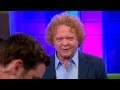 Lagu Mick Hucknall Simply Red Shine On BBC The One Show 2015