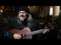 Jeff Tweedy Performs "I Am Trying to Break Your Heart"