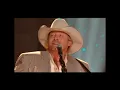 Alan Jackson Performs "Chattahoochee" At The 2008 CMT Giants