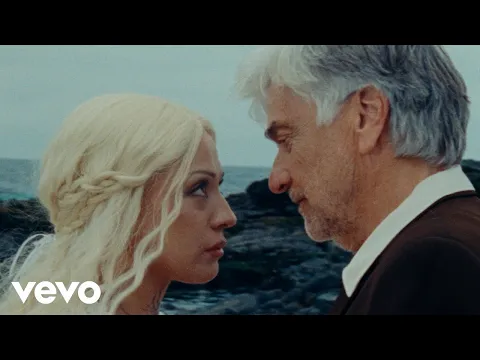 Video Thumbnail: Mon Laferte - MelancolĂa (Official Video)