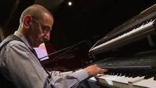 خدني بحلمك موسيقى زياد الرحباني 