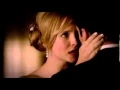 Download Lagu Karoline:  Caroline y Klaus 19x04 subtitulado
