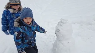 Сніговик Джері Діти сніг сміх 