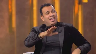 اول مرة محمود الليثى وقف على مسرح كان عندة    سنة    وعلاقة كوميدية مع والدة  سهرانين دندنها