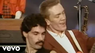 Daryl Hall John Oates Wait For Me Official Video  Daryl Hall John Oates Wait For Me Official Video